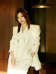 Zhao wei, also known as vicky zhao or vicki zhao, is a chinese actress, businesswoman, film director, producer and pop singer. Paroles Lyrics Zhao Wei Huan Yu Huan Xiang