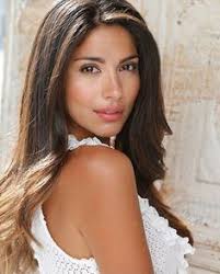 110 Actor Pia Miller, aka Katrina Chapman playing police officer