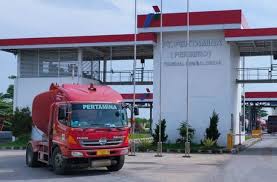 'state oil and natural gas mining company'. Pertamina Mulai Salurkan B30 Dari Terminal Bbm Balongan Ekonomi Bisnis Com