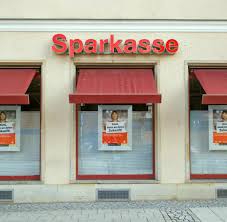 Diesen wert haben wir auf basis von 560 datensätzen ermittelt die wir in den letzten zwei jahren erfasst haben was verdient ein filialleiter. Sparkasse So Viel Geld Verdienen Die Chefs Der Sparkassen Welt