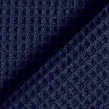 Cette magnifique couverture fait de 100% coton à motifs et doublée d'un gaufré de coton certifié soyez le premier à laisser votre avis sur petites fleurs bleues x gaufré | bleu annuler la réponse. Pique Gaufre Bleu Marine Restes De Tissus Tissus Net