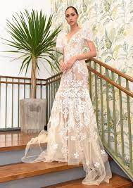 A Glimpse Of Modern Ternos To Be Shown In Ternocon 2018 Filipiniana Wedding Dress Filipiniana Dress Modern Filipiniana Dress
