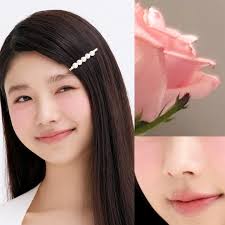 🌷 양 볼을 맑게 물들이는 청순한 로즈핑크 #𝒉𝒆𝒓 웜/쿨 모두에게 사랑받는 데일리 컬러💓 #𝒉𝒆𝒓가 표현하는 투명하고  예쁜 색감으로 사랑스러운 분위기를 느껴보세요. ☺️🥰