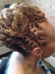 Nefertiti Reigns Loc Updo Glo Onnaturalhair Com Locs Hairstyles Summer Hairstyles Dreadlock Styles