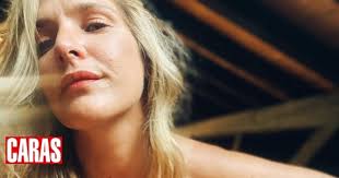 Inês Castel-Branco aderiu às tatuagem temporárias