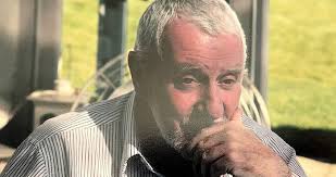 Larry Masterson's Instagram, Twitter & Facebook