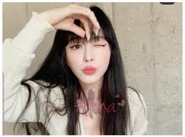 한예슬은 미국 캘리포니아주 로스앤젤레스에서 태어나 세리토스 고등학교를 졸업한 후. 4jswaylcvalkqm
