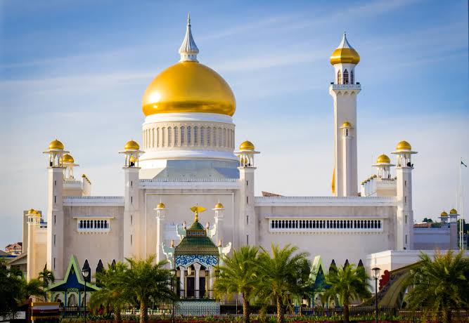 Omar Ali Saifuddien Mosque