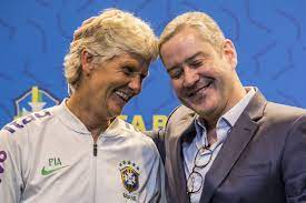 Uma técnica ‍ desejo toda sorte e sucesso. Apresentada Na Selecao Feminina Pia Sundhage Vibra Com Desafio E Admite E Preciso Mudar Futebol Internacional Ge