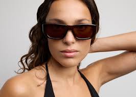 ⏳ think timeless ; not trends ⏳ ✈️ chic in every era, our best-selling AUSTIN  frame is a fresh take