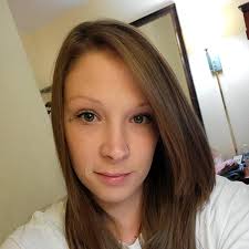 Hi I'm Amanda locked up in Henderson county KY looking for a friend to talk  to I'm a 5'3" please reach out