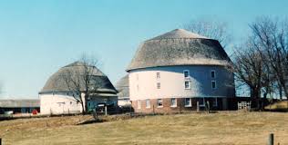 After 90 years the roof collapsed in 1988. A Shot I Took Of Round Barns At The University Of Illinois In Champaign In The 1990 S Old Barns Barn Champaign