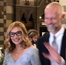Nicoletta mantovani, vedova di luciano pavarotti nicoletta mantovani e il matrimonio con alberto tinarelli: Nicoletta Mantovani Ha Sposato In Chiesa A Bologna Alberto Tinarelli Bolognaindiretta