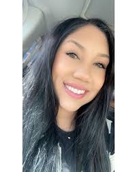 Sidney Bond's Instagram, Twitter & Facebook