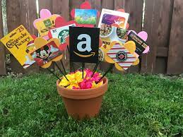 These can range anywhere from $50 to $500 in value, depending on the quality and exclusivity of the items inside. How To Make A Gift Card Bouquet Sippy Cup Mom