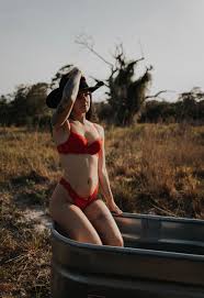 TW Pornstars - Megan. Twitter. Retweet if you like my red set 😉. 7:32 PM -  14 Sep 2022 HD phone wallpaper