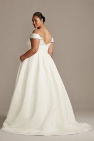 20 Best Plus Size Wedding Dresses Of 2022