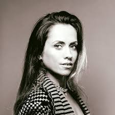 Anna Alvarez's Instagram, Twitter & Facebook