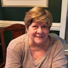 Dona Barker's Instagram, Twitter & Facebook