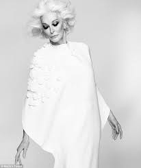 Carmen Dell Orefice The 82 Year Old Model Reveals The Secrets To Her Lasting Success Carmen Dell Orefice Advanced Style Model