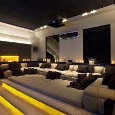 Browse Home Theater Design And Living Room Theater Decor Inspiration Discover Designs Colors And Fu Diseno De Cine En Casa Sala De Cine En Casa Casas De Lujo