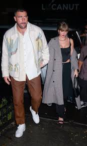 Taylor Swift, Travis Kelce hold hands in NYC after 'SNL' cameos