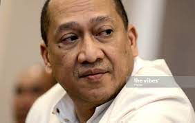 Dato' seri mohamed nazri bin abdul aziz (born 15 may 1954) is a malaysian politician from. Why Stop At Tajuddin Get Rid Of Other Incompetent Politicians Leading Glcs Nazri Malaysia The Vibes