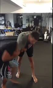 Yakın savunma ve güvenlik danışmalığı hizmeti vermektedir, kurumsal ve bireysel çalışır, bu konuda kadıköy de hizmet vermektedir, şubesi yoktur. Fight Club Mk 356 Fotos Sportverein Honseler Bruch 32 58511 Ludenscheid