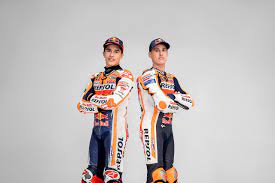 Pol espargaro merasa kecewa dengan adanya perbedaan paket yang diterima rider honda dari pabrikan asal jepang itu. File Marc Marquez And Pol Espargaro In 2021 Jpg Wikimedia Commons