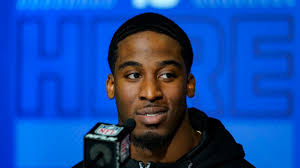 Breece Hall, Isaiah Spiller, running backs meet with Falcons at 2022 NFL  Combine