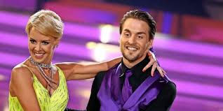 Райан бенсетти, алексия джордано, гийом де тонкедек и др. Let S Dance 2019 Isabel Edvardsson Kehrt Nach Babypause Aufs Tanzparkett Zuruck