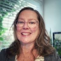 Paula Hurwitz's Instagram, Twitter & Facebook