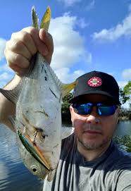 Freshwater sport fishing in Montreal, Quebec and Ontario.: Miami canal  shore fishing