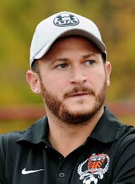 Rematch of opener is for crown