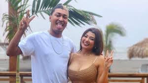 Supremo pide respeto para Milagro Flores: ¿Son pareja?| TELEVICENTRO