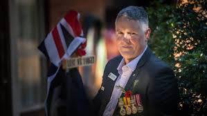 The rsl is asking people to again light up the dawn this anzac day. Zb E Bz Xwyom