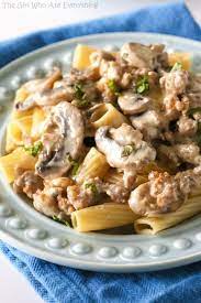 Creamy Sausage And Mushroom Rigatoni The Girl Who Ate Everything Recipe Ground Sausage Recipes Italian Sausage Recipes Recipes