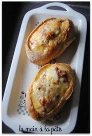 Tartines Gratinees Au Pata Negra Egg Boats La Main A La Pate Recette Tartine Recette Tartine Jambon Sec