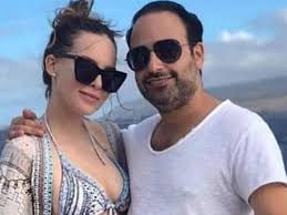 Ahora sale un nuevo rumor del cantante y coach ricardo montaner, quien en entrevista para el programa suelta la sopa afirmó que belinda y lupillo rivera se encuentran en planes de boda. Belinda Aclara Su Situacion Amorosa Estoy Enamorada De Mi Trabajo