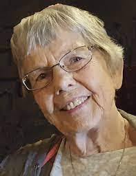 Deanna Gullickson's Instagram, Twitter & Facebook