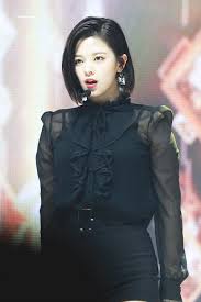 I can't even recognized jeongyeon anymore. Pin On Twice