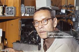 15 Alfred Hershey Stock Photos, High-Res Pictures, and Images