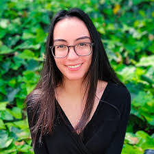 Maggie Ching's Instagram, Twitter & Facebook