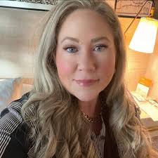 What are some local, non-chain restaurants with nice food but not too  upscale for birthday dinner in Bristol, Tennessee?