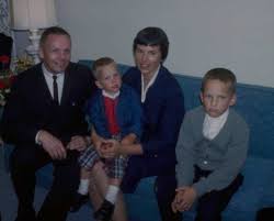 After serving in the korean war following his divorce from janet in 1994, armstrong married his second wife, carol held knight. Neil Armstrong Facts For Kids Neil Armstrong Biography All About Neil Armstrong