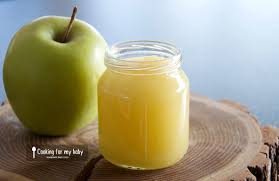 Recette De Compote De Pomme Pour Bebe Des 4 Mois Cooking For My Baby En 2020 Recette Compote De Pomme Compote De Pomme Repas Pour Bebe Faits Maison