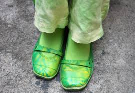 Elizabeth sweetheart, a fine artist in brooklyn, new. Who S That Green Lady Carroll Gardens Ny Patch