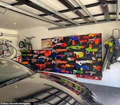 Total nerf gun wall project cost = under $50. Roxy Jacenko Makes Son Hunter Massive Wall To Store His Nerf Gun Collection Readsector