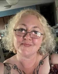 Lee Brewer's Instagram, Twitter & Facebook