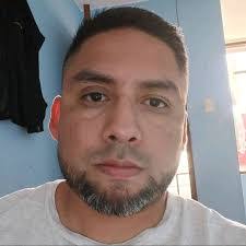 Hugo Duran's Instagram, Twitter & Facebook